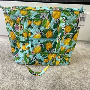 NWT Lemon Grove Vera Bradley Tote